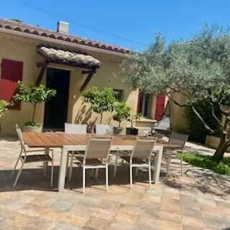 The Patio Of Montaury In Vakantiehuis